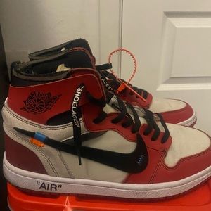 Jordan off-white 1s